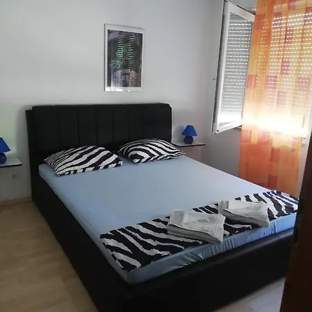 Elit Apartman Dugi Rat