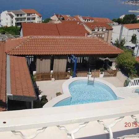Elit Apartment *